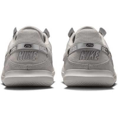 nike Streetgato Youth Indoor Lt Smoke Grey Metallic Silver Photon Dus