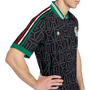 Camiseta adidas x Someone Somewhere México LFSTLR