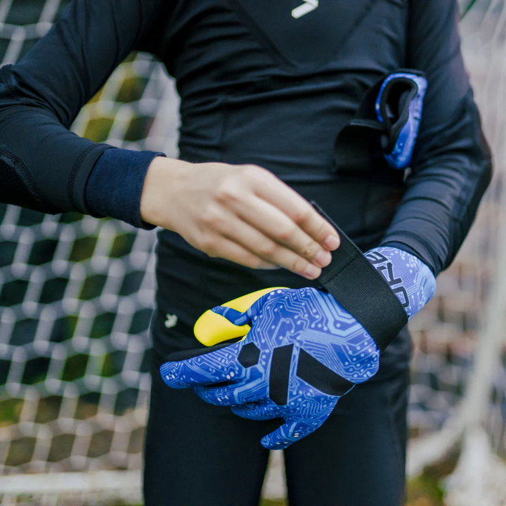 Storelli Challenger Circuit Youth Goalkeeper Glove