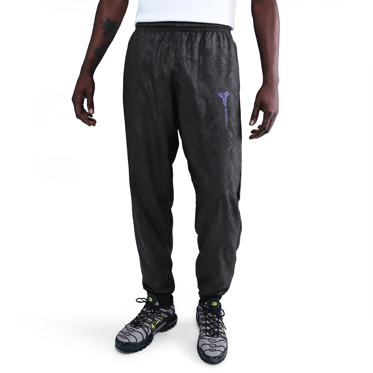 nike FC Barcelona Men’s Kobe Graphic Track Pant